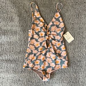 ❌sold Acacia swimwear New mahalo Kokomo size small